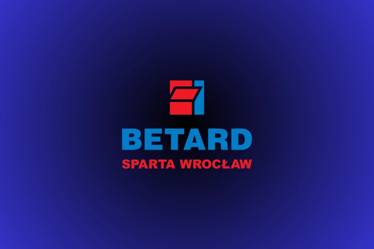 Daniel Bewley uśmiechnięty o meczu Włókniarz – Sparta: optymizm mimo poważnej kontuzji