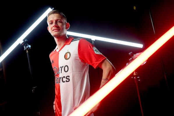 Oficjalnie: Sebastian Szymański opuszcza Dynamo Moskwa i przenosi się do Feyenoordu 