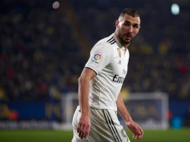 Benzema wraca do Madrytu. Tymczasem ostra krytyka we Francji