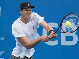 Turniej ATP w Estoril: Hurkacz awansował do ćwierćfinałów